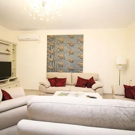 Villa Aleandro *